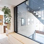 2階の中待合室。