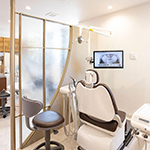 歯のクリーニングするメンテナンス室。